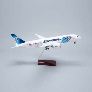 Modelo de Avión de Resina Boeing 787-9 de Egypt Air Airlines a Escala 1/145 de 43 cm con Tren de Aterrizaje - Product Image 1