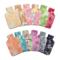 Bouillotte en caoutchouc colorée et chaude avec housse en peluche tie-dye