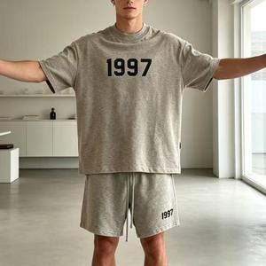 T-shirt Grafica Oversize da Uomo Fear 1997 in Cotone 100% con Spalle Cadenti, Stile Casual, Stampa Designer per Sport, Palestra, Lavoro - Product Image 2