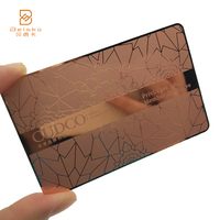 Carte de crédit en acier inoxydable de haute qualité, en métal doré avec finition miroir poli