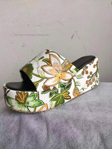 Summer Collection Large Size Women's Round <b>Head</b> Wedge Slippers Sandals Classic One-Line Embroidery Platform Heeled <b>Style</b> - Product Image 5