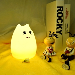Lampada da Comodino LED Morbida e Portatile per Bambini, Luce Calda, 7 Colori, Ricaricabile, Design a Gatto in Silicone Senza BPA - Product Image 6