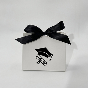2023 Graduation Gift Box With Ribbon Graduation Candy Box Treat Box For College High School Graduation Party Favors
