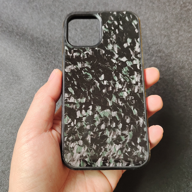 Fibre de carbone forgée