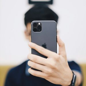 Teléfono de Segunda Mano Barato al por Mayor A+Iphone11pro Smartphone con Sistema IOS Original 6GB 6.1 pulgadas 11Pro XR XS Versión Desbloqueada IP - Product Image 4