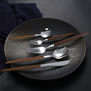 Bán buôn Bạc Hot Bán muỗng và Ngã Ba giả gỗ kẹp xử lý thép không gỉ <span class=keywords><strong>Flatware</strong></span> thiết lập dao kéo cho đám cưới - Product Image 6