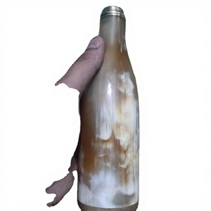 Correa Rústica Personalizable para Botella de Cuerno de Búfalo, Hecha a Mano, Apta para Lavavajillas, Ideal para Fiestas, Campamentos y Actividades al Aire Libre - Product Image 1