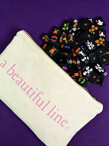 Set di Tessere Mahjong Personalizzate di Lusso Moderne Nere a Tema Halloween, Tappetino Mahjong Americano a Tema Halloween per Intrattenimento e <span class=keywords><strong>Gioco</strong></span> <span class=keywords><strong>d</strong></span>'<span class=keywords><strong>Azzardo</strong></span> - Product Image 5