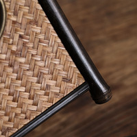 Four à charbon artisanal en bambou tressé violet, style moderne, écologique, avec cadre antique, pour service à thé d'intérieur et protection du service à thé