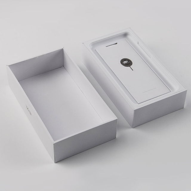 Custom Empty Generic Cell Phone Packaging   Phone case Gift Box