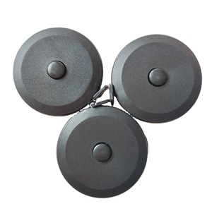 New Đen Mini Tự Động Có Thể Thu Vào May Băng Đo Mềm Nhựa Mềm Cai Trị Matte Trường Hợp Quần Áo Đo Băng Quà Tặng Gương - Product Image 1