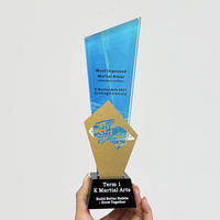Trophée en cristal personnalisé, trophée en cristal en forme de tour lumineux personnalisé avec base lumineuse