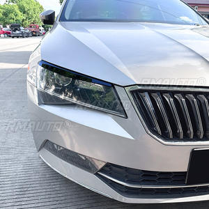 Cubiertas Decorativas para Faros Delanteros de Coche, para Skoda Superb B8 2016-2018, Aspecto Negro Brillante/Carbono, Kit de Carrocería Tuning - Product Image 6