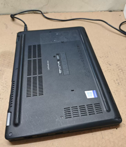 Ordinateur portable DaLL <span class=keywords><strong>Latitude</strong></span> <span class=keywords><strong>5290</strong></span>, avec processeur Intel Core I5-8250U, 8 Go de RAM et 256 Go de stockage - Product Image 4
