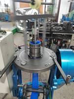 Machine à tricoter circulaire, cordon en fil plat bleu pour la fabrication de maille