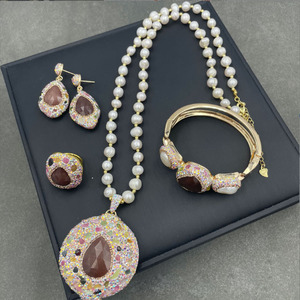 Ensemble de bijoux pour femmes, plaqué or, de haute qualité, style chrétien bohème western, avec perles de culture d'eau douce turquoise, vente en gros - Product Image 4