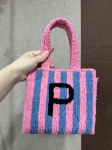 Lámina de plástico tipo lienzo con letras DIY S para kits de <span class=keywords><strong>bolsos</strong></span>, láminas de plástico tipo malla precortadas de 25 mm para ganchillo, nuevos pasatiempos para adultos - Product Image 4