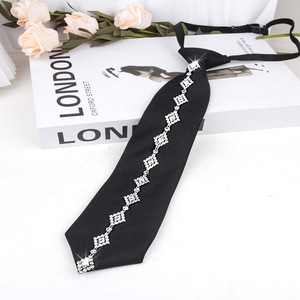 Corbata de cadena con diamantes negros para mujer, estilo preppy sin nudos, accesorio para camisa de estilo japonés - Product Image 1
