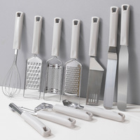 Ensemble d'ustensiles de cuisine multifonctionnels : coupe-pizza et éminceur d'ail en acier inoxydable, râpe à fruits, ensemble d'accessoires de cuisine