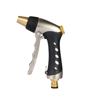 <span class=keywords><strong>Pistolet</strong></span> de lavage haute pression pour voiture avec buse de pulvérisation <span class=keywords><strong>multi</strong></span>-usages pour le bain des animaux, l'<span class=keywords><strong>arrosage</strong></span> du jardin et le lavage de voiture - Product Image 5