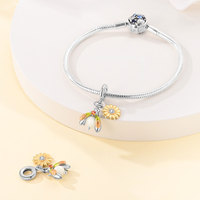 Venta al por mayor del fabricante: Cuentas colgantes luminosas de plata tibetana con forma de insecto, chapadas en plata, estilo europeo y americano, para pulseras DIY.