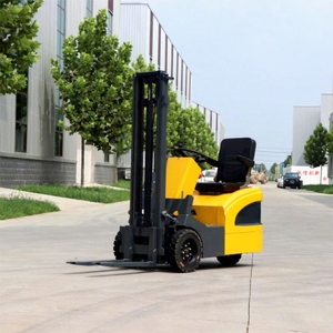 Chariot élévateur électrique KCCL CPD15 1,5 tonne, batterie lithium, pneus pleins, fourches 1350 mm, mât bi-étages, pour entrepôt intérieur - Product Image 2