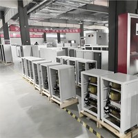 Régulateur de tension AVR IEC60076 50/60HZ 10KVA 20KVA 50KVA 100KVA Stabilisateur de tension triphasé 30KVA 220V pour équipement industriel