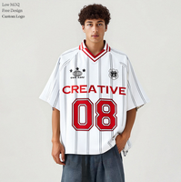 Maillot de football américain tendance personnalisé avec logo brodé, coupe courte et ample, style streetwear, rayé, vente en gros