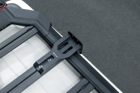 Accessoires extérieurs automatiques Acier au carbone Universel 4x4 Offroad Facile à installer Pièces noires Supports de montage rétractables pour auvent