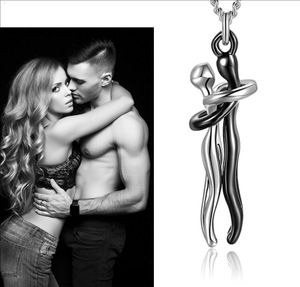 Collana Daisy Youfs Silver Hug per Coppie, Collana Abbraccio, Gioielli Anniversario per Lui e Lei, Regalo di San Valentino per Innamorati - Product Image 5