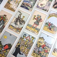 Fabricant Vente en gros Conception personnalisée Impression personnalisée Mode Deck Cartes de tarot colorées Motif Carte à jouer