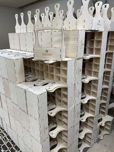 Panier cadeau en bois pour 6 bouteilles, en contreplaqué CNC, avec poignée sablier, pour bière artisanale et vin, OEM personnalisé Vietnam - Product Image 6