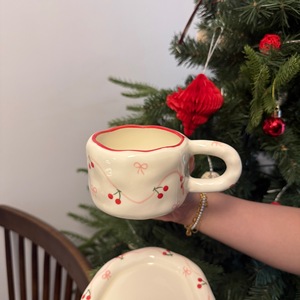 Tazza e piattino in ceramica dipinti a mano <span class=keywords><strong>con</strong></span> fiocco a forma di ciliegia, stile carino e raffinato, direttamente dalla fabbrica Lelyi, tazza da caffè di alta qualità per ragazze. - Product Image 4