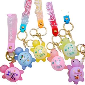 Nuevo y Lindo Llavero de Goma con Estampado de <span class=keywords><strong>Tortuga</strong></span> Luminosa para Cinnamoroll, Babycinnamoroll y Clow M, Accesorios para Bolsos - Product Image 1