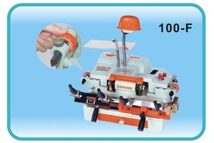 Duplicadora de Llaves Multifuncional de Doble Cabezal WenXing 100F, Máquina Eléctrica Universal de Alta Precisión para Copiar Llaves Metálicas, Color Naranja - Product Image 2