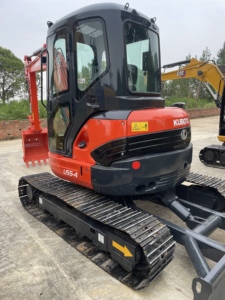 Mini-pelles Kubota U55 d'occasion bien entretenues, conformes CE EPA, 6 tonnes, avec accessoire de pince hydraulique - Product Image 2