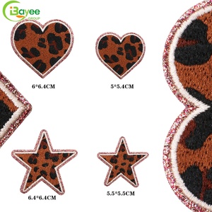 Patch brodé personnalisé en forme de cœur et d'étoile à imprimé léopard, à thermocoller, pour vêtements, chapeaux et toiles - Product Image 4