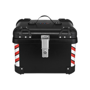 45LABS ABS 45L Baúl Trasero Redondeado Retro para Motocicleta y Vehículo Eléctrico con Capacidad para Casco Completo, Diseño Kung <span class=keywords><strong>Fu</strong></span> Panda - Product Image 5