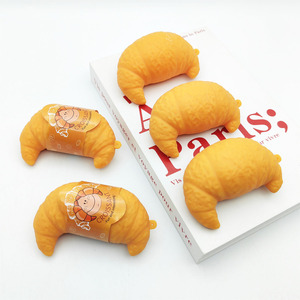 Juguete Antiestrés de Goma con Forma de Croissant, Simulación de Pan, Estilo Comida Creativa, Blandito y Rebotador para Aliviar el Estrés, Venta al por Mayor para Exportación - Product Image 6