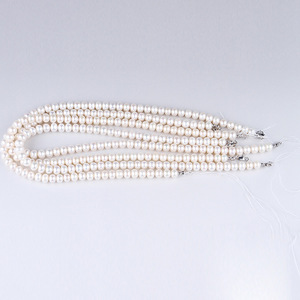 Collier de perles d'eau douce cultivées 8-9 mm, presque rondes, blanches, qualité AA, pour femme, usage quotidien - Product Image 1