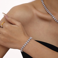 Vente en gros d'ensembles de bijoux de luxe pour femmes perles de coquillage baroques en acier inoxydable forme de perle breloque chaîne de perles bracelet et collier