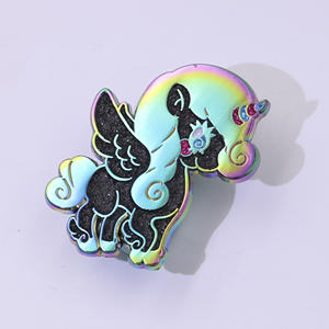 <span class=keywords><strong>2023</strong></span> insigne <span class=keywords><strong>de</strong></span> broche en émail dur en métal personnalisé dessin animé paillettes Anime broche en émail dur broche en émail personnalisée - Product Image 3
