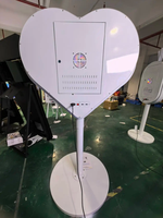 Machine photomaton miroir magique à écran tactile en forme de cœur pour bar, mariage, fête, événement