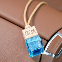 Diffuseur de parfum pour voiture personnalisé de luxe, petit diffuseur de parfum pour voiture suspendu, huile essentielle, diffuseur de parfum en verre avec bouchon en bois