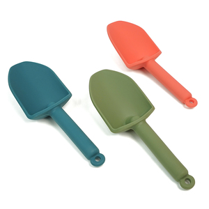 Personnalisé sans Bpa Eco Portable sable jouets de <span class=keywords><strong>plage</strong></span> seau pelle jouets de <span class=keywords><strong>plage</strong></span> pour enfants <span class=keywords><strong>Silicone</strong></span> <span class=keywords><strong>plage</strong></span> jouet ensemble - Product Image 4