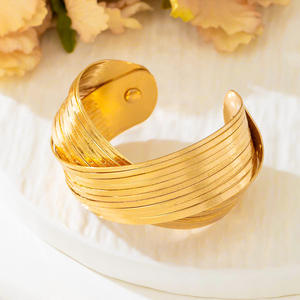 Pulsera abierta cruzada geométrica brillante de aleación de diseño retro de moda para mujer - Product Image 6