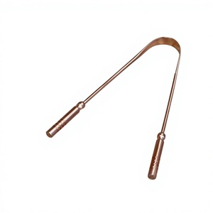 Limpiador de Lengua de Cobre Hecho a Mano de Doble Cara, Diseño Moderno para Cuidado Bucal Natural y Mejora de la Higiene Oral - Product Image 1