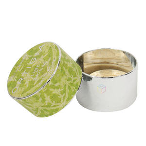 Nouveauté : Boîte ronde en carton rigide pour bougie, avec insert en EVA et finition brillante, pour emballage de bougies de luxe - Product Image 1