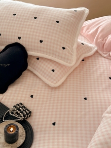Parure de lit quatre pièces en <span class=keywords><strong>velours</strong></span> de lait double face pour fille d'hiver, broderie d'amour avancée, couvre-lit chaud, fournitures de lit ODM/OEM - Product Image 5