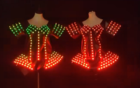 Costume de robot lumineux LED à pixels couleur intégrale pour les fêtes de remise des diplômes, Pâques et les spectacles sur scène KTV